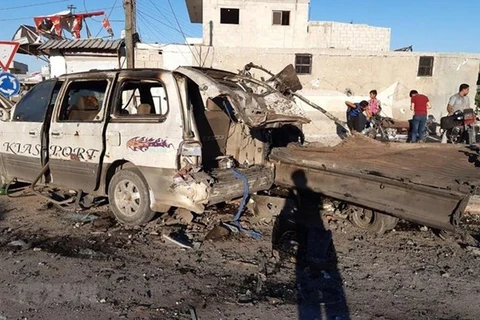 Взорванный автомобиль в городе Азаза в Сирии 19 июля (Фото: Интернет)
