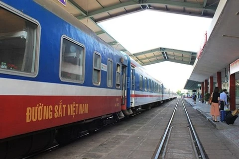 На железнодорожной станции, управляемой Национальной железнодорожной корпорацией Вьетнама (VNR). (Фото baochinhphu.vn)