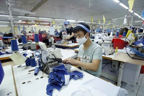В текстильно-швейном секторе поставлены цели получить 55 млрд. долл. США от экспорта и создать 3 миллиона рабочих мест к 2025 году (Источник: ВИА).
