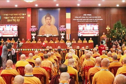 Исполнительный совет комитета ОФВ проводит конференцию по обзору деятельности буддистов прошлом году и определения ее направлений на 2021 год (Фото: ВИА)