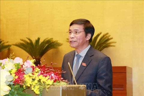 Глава офиса генеральный секретарь НС, заведующий канцелярией НС Нгуен Хань Фук выступает 11-й сессии НС 14-го созыва в Ханое 25 марта. (Фото: ВИА)