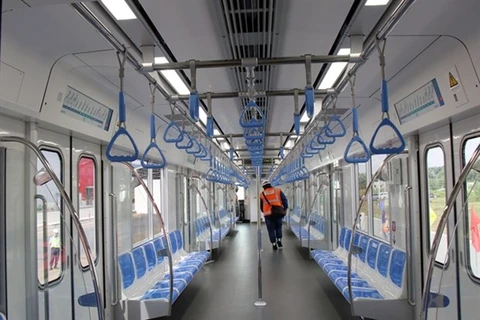 В пассажирском поезде на первой линии метро Хошимина. Открытие линии будет отложено до 2022 года (Фото: ВИА)