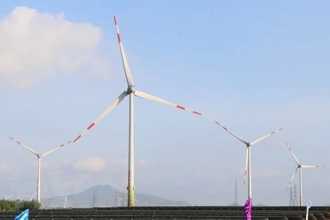 Ветроэлектростанция Чунгнам в провинции Ниньтхуан (Фото: ВИА) 