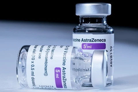 Флаконы с вакциной Astra Zeneca (Фото: AFP / ВИА)