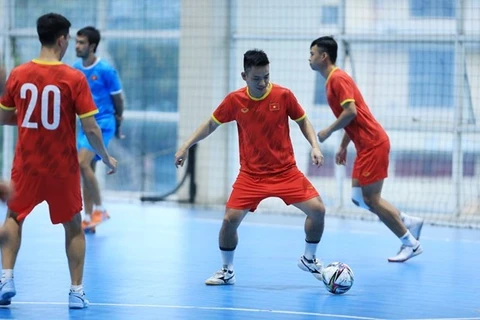 Сборная Вьетнама по футзалу отправляется в Испанию для тренировок и участия в международном четырехстороннем турнире. (Фото: VFF) 