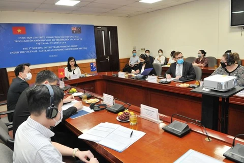 На сессии (Фото: moit.gov.vn) 
