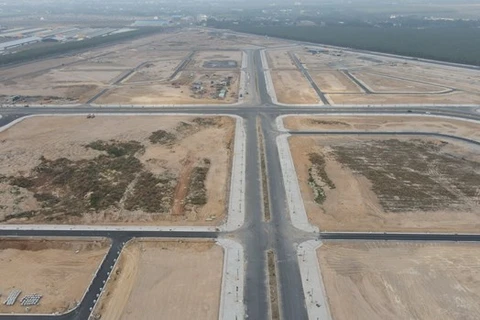 Обзор района переселения Локан-Биньшон для жителей, затронутых проектом международного аэропорта Лонгтхань. (Фото: ВИА) 