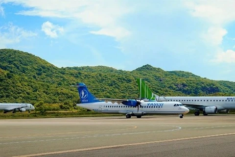Аэропорт Кондао в настоящее время обслуживается только Vietnam Airlines и Bamboo Airways с самолетами ATR72 и Embraer E195. (Фото: ВИА)