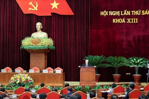 Генеральный секретарь ЦК КПВ Нгуен Фу Чонг выступает на закрытии 6-го пленума Центрального комитета Комунистической партии Вьетнама 13-го созыва. (Фото: ВИА)