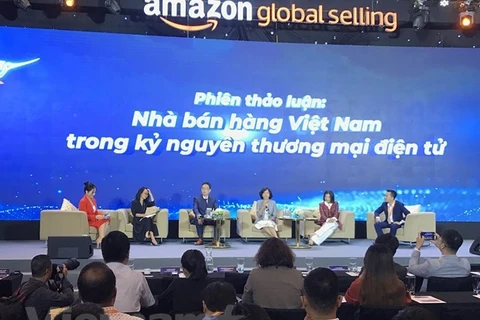 Дискуссия на Неделе Amazon в Ханое 27 октября (Фото: ВИА) 