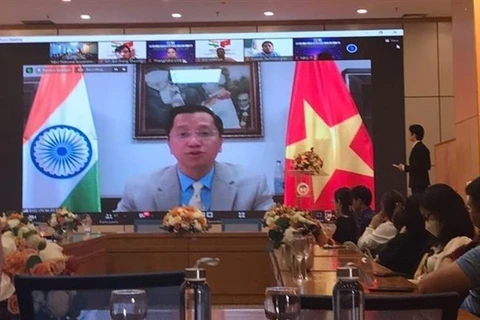 Чрезвычайный и полномочный посол Вьетнама в Индии Нгуен Тхань Хай выступает на открытии вьетнамо-индийского стартап-форума. (Фото: ВИА)