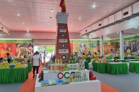 Продукты OCOP Ханоя представлены на конференции. (Фото: ВИА)