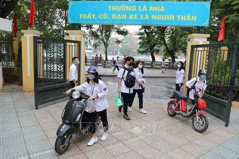 Премьер-министр распорядился принять решительные меры для обеспечения безопасности дорожного движения для учеников. (Фото: ВИA)