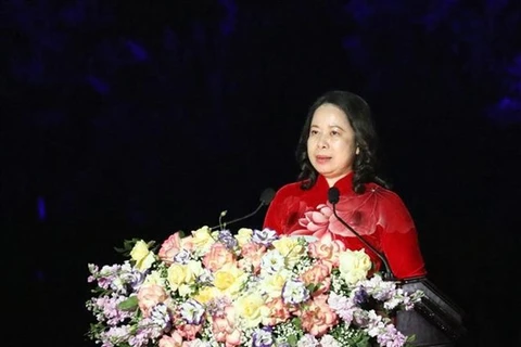 Вице-президент Во Тхи Ань Суан выступает на церемонии открытия фестиваля Ниньбинь – Чанган 2023. (Фото: ВИA) 