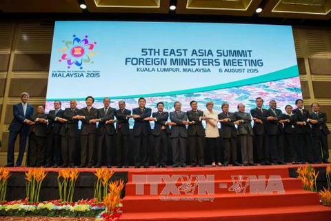 第5届东亚峰会外长会议与会代表合影（图源：越通社）