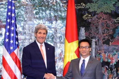 越南政府副总理武德儋会见美国国务卿约翰·克里（图源：越通社）