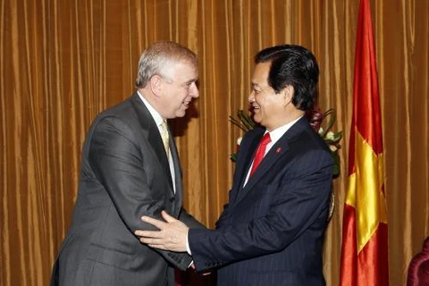 越南政府总理阮晋勇会见英国約克公爵安德魯王子