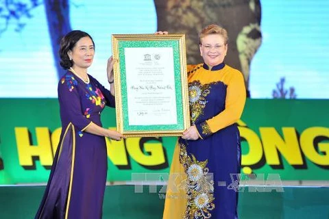 丰芽—格邦国家公园重获联合国教科文组织承认为世界日然遗产证书颁证仪式。