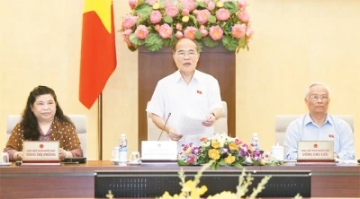 越南专职国会代表会议在河内闭幕（图片来源：越通社）