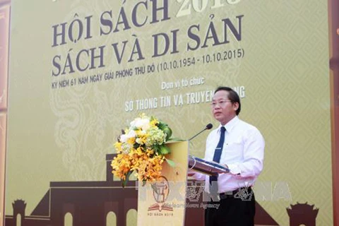 越南信息传媒部副部长张明俊在河内图书节开幕式上发表讲话