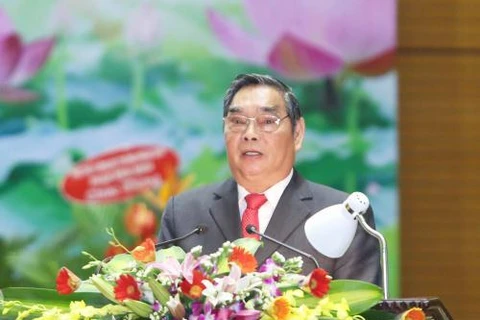 越共中央书记处书记、中央民运部部长何氏洁在纪念典礼上致辞。