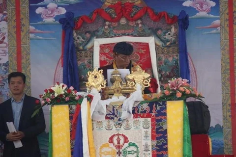 印度竹巴传承精神领袖嘉旺竹巴法王举行超度法会