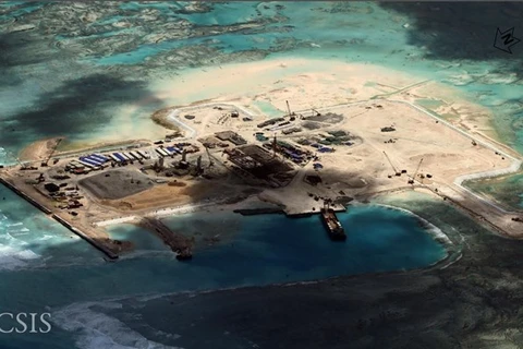 中国在越南长沙群岛珍珠礁开展非法建设活动（图片来源： CSIS）