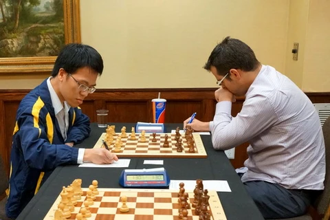越南棋手黎光廉与美国棋手Troff Kayden