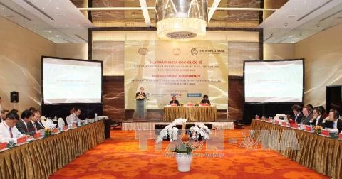 “2015年后越南将成为世界加工制造中心”的国际科学研讨会（图片来源：越通社）