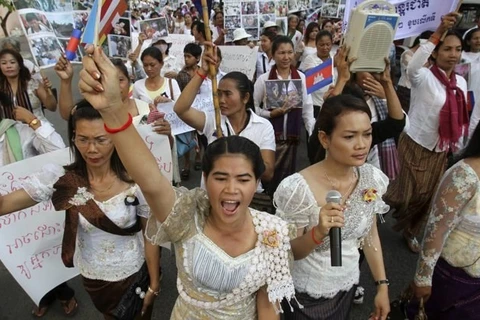 柬埔寨妇女参加国际妇女节集会（图片来源：REUTERS/Samrang Pring）