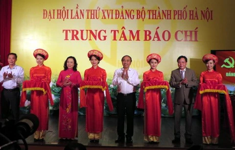 越共河内市第十六次代表大会的新闻中心成立典礼（图片来源：越通社）