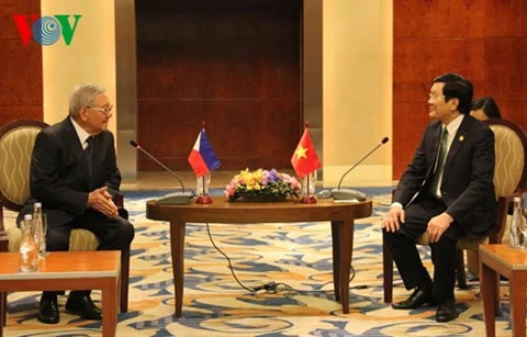 越南国家主席张晋创会见菲律宾众议长贝尔蒙特