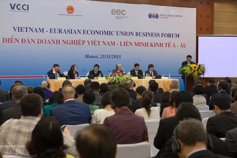 越南-欧亚经济联盟企业论坛在河内举行。