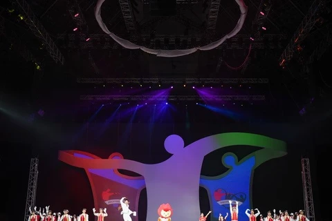 第8届东南亚残疾人运动会开幕式（图片来源：越通社）