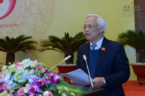 越南国会副主席汪周刘出席并主持研讨会。