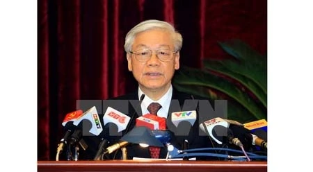 越共中央总书记阮富仲致会议闭幕词。