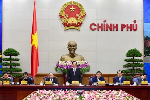 越南政府总理阮晋勇主持召开会议