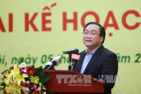 越南政府副总理黄忠海在会议上发表讲话（图片来源：越通社）