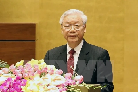 现任越共中央总书记阮富仲等七名越共第十一届中央政治局委员重新当选新一届中央委员会委员。