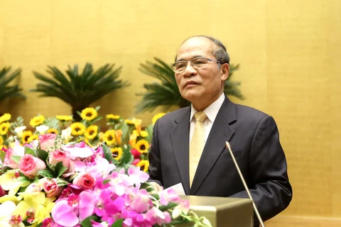 越南国会主席阮生雄在会上致词（图片来源：越通社）