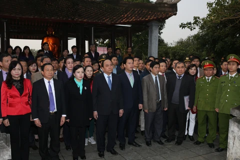 阮春福副总理出席海上懒翁-黎有卓逝世225周年纪念仪式（图片来源：http://baochinhphu.vn）