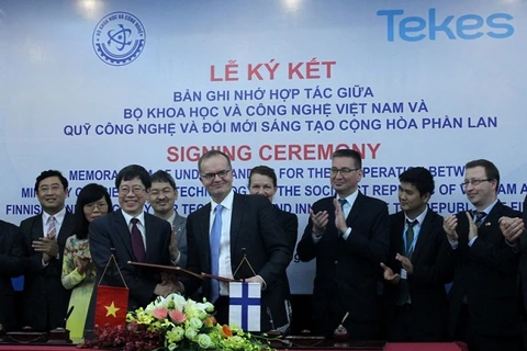 越南科学技术部与芬兰国家技术创新局签署合作备忘录（图片来源：sokhcn.vinhphuc.gov.vn）