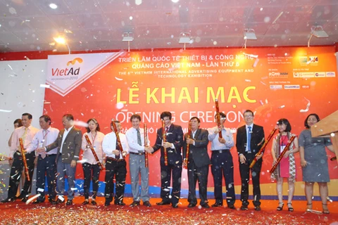 2016年越南国际广告设备与技术展览会开幕式。