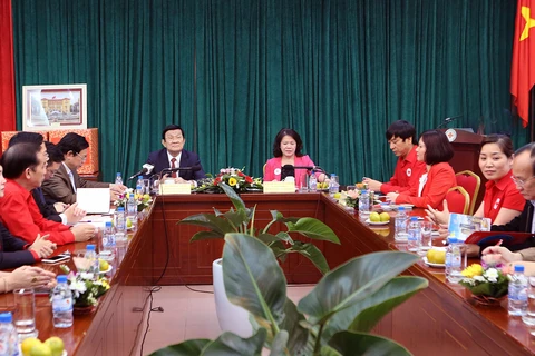 越南国家主席张晋创与越南红十字会举行2015年越南红十字会工作总结暨2016年核心任务部署会议（图片来源：越通社）