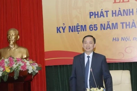 越南国家银行副行长陶明修在公布仪式上发表讲话（图片来源：越通社）