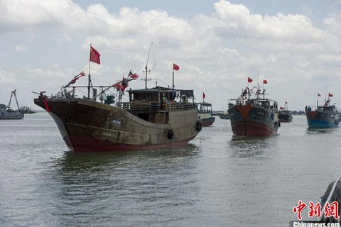 在东海的中国船只（图片来源：chinanews.com）