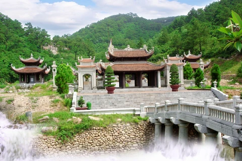 越南民族传统文化与信仰的保存地——昆山-劫泊