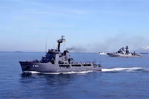各国舰艇编队前往西普拉岛（图片来源：人民军队报）
