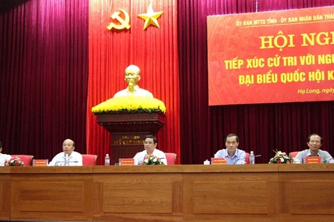 第十四届国会代表候选人接触广宁省选民现场（图片来源：越南人民报网）