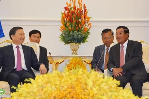 越南公安部长苏林礼节性拜会柬埔寨首相洪森